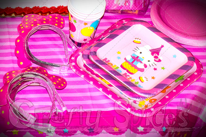 Hello Kitty plates, tiaras and cups Hello Kitty plates, tiaras and cups