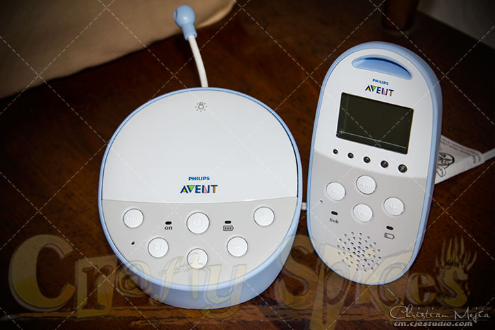 Philips Avent DECT Baby Monitor with Temperature Sensor Philips Avent DECT Baby Monitor with Temperature Sensor