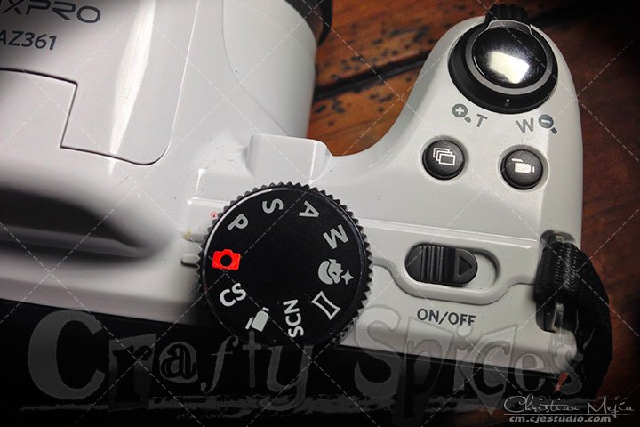 Built-in Volume Control knob Built-in Volume Control knob